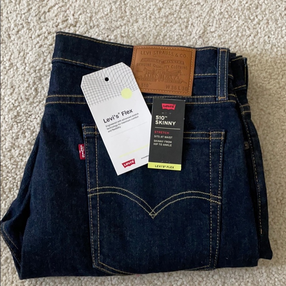 Men’s Levi’s Dark Blue Jeans